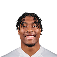 Portrait of Isaiah Simmons